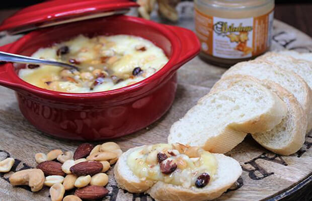 Brie, maple and walnuts - Our recipe ideas - Cidrerie Verger Bilodeau